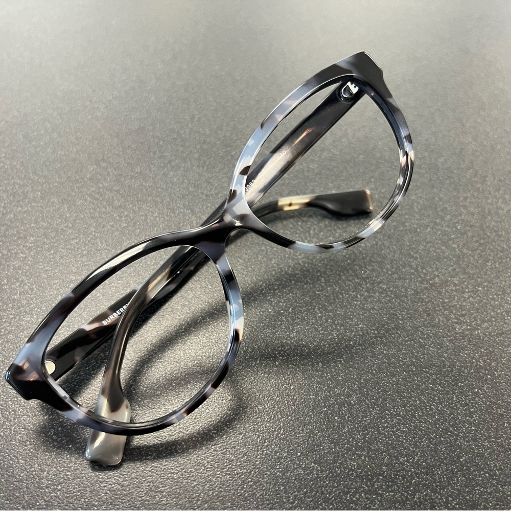 Burberry Ophthalmic frames🤓